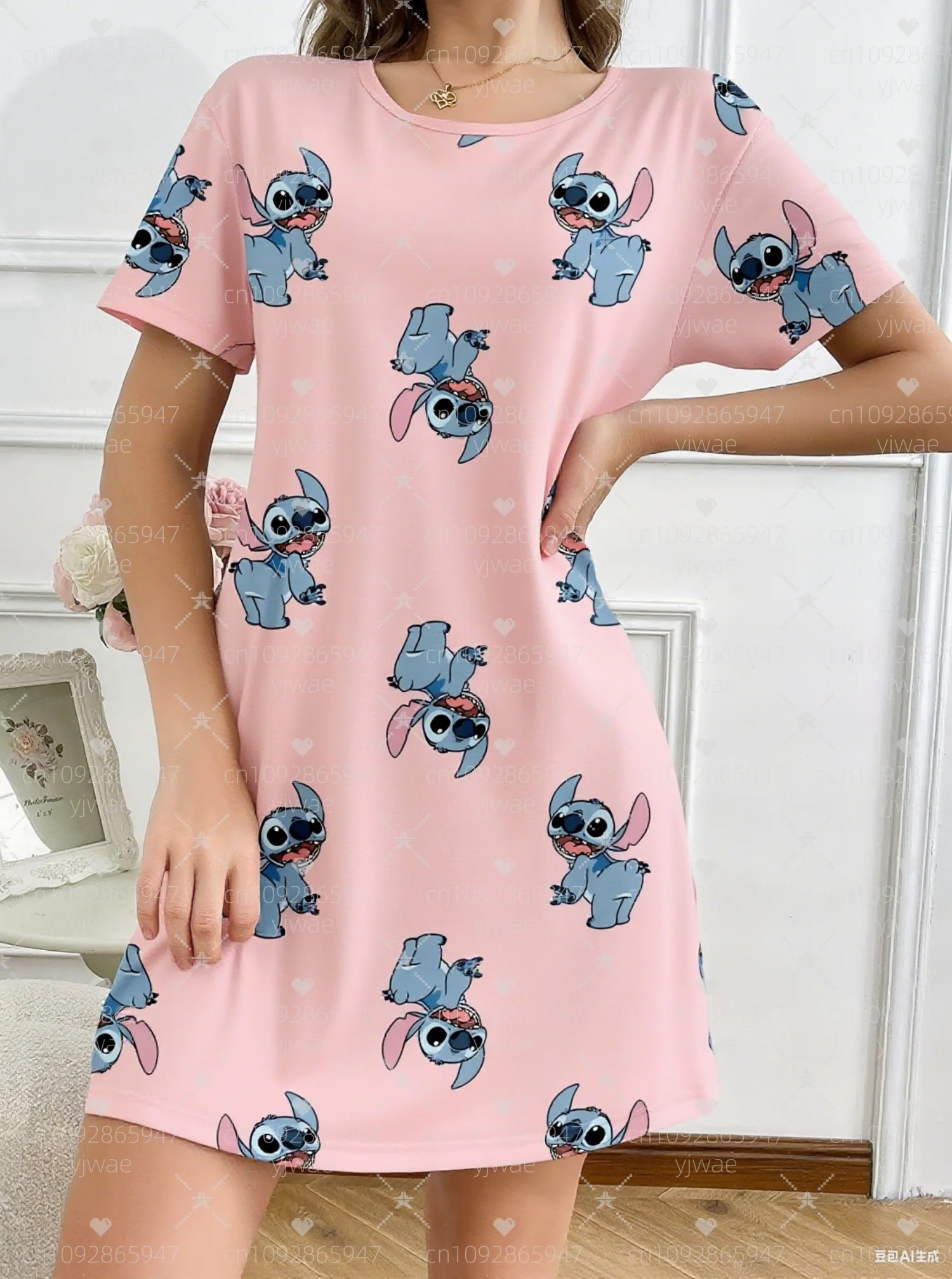 ชุดเดรสเสื้อยืดลายปักสีน้ำเงินสำหรับผู้หญิง ฤดูร้อน 2025 ทรงหลวม สบายๆ คอกลม แขนสั้น สไตล์ลำลอง เสื้อผ้าผู้หญิง