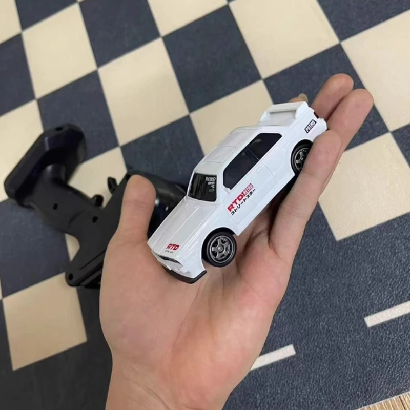 1:43 mini carro de deriva rc para desktop 4wd controle totalmente proporcional deriva suave 3 modelos simulados clássicos para colecionadores