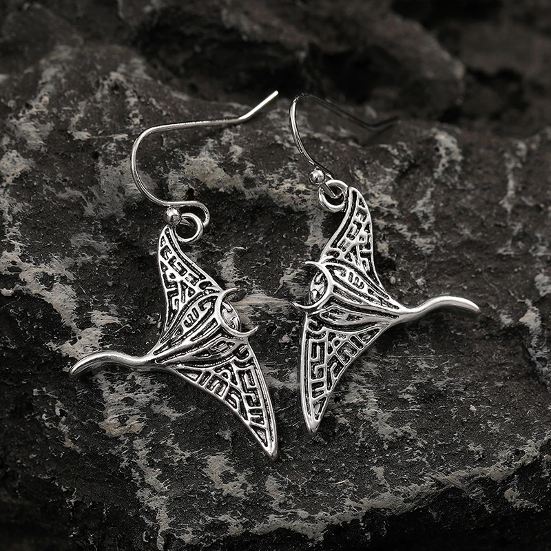 Huitan Special Devil Ray Shaped Women Drop Earrings Vintage Party Metal Accessories Personality Anti Silver Color Animal Jewelry