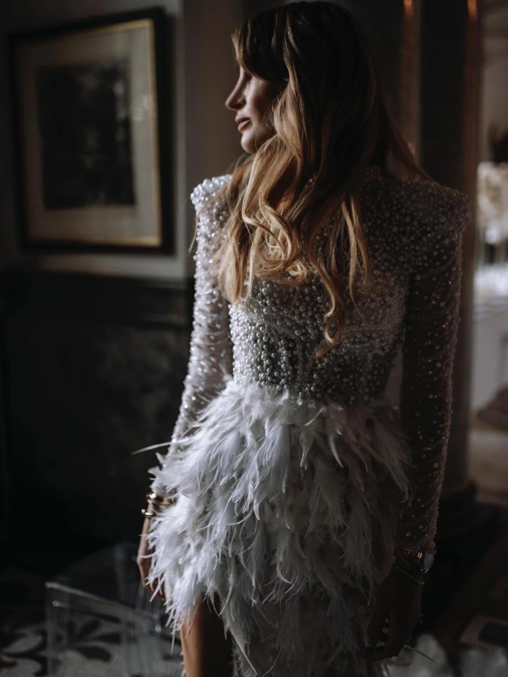 Vestido De novia De manga larga con cuello alto y lentejuelas brillantes, vestido De novia De lujo con plumas, vestido De novia modesto