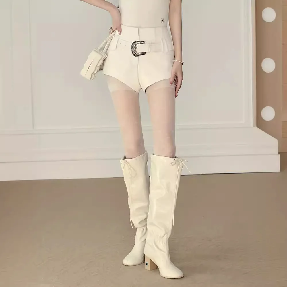 2024 Genuine leather pants~Girls' spring carved waistband, ultra-low waist, sexy buttocks, spicy girl shorts~Sheepskin hot pants