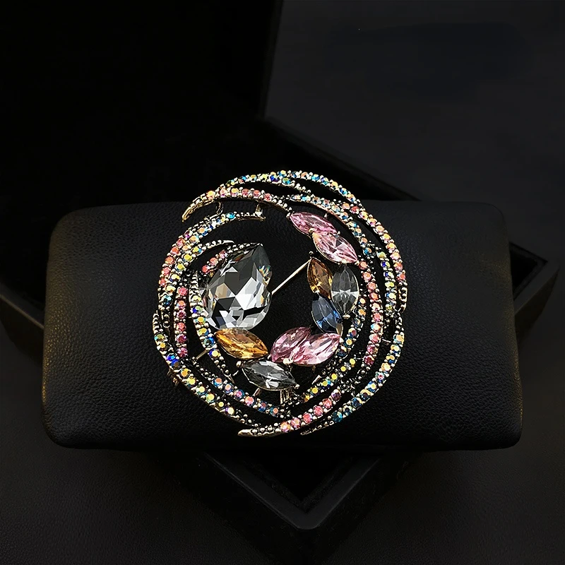 Retro Bird's Nest Big Brooch High-End Luxury Elegant Corsage Coat Overcoat Accessories for Women Scarf Buckle Rhinestone Jewelry