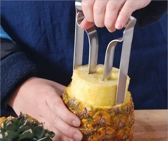 

Stainless Steel Pineapple Peeler Machine Corer Slicer Peeler Cutter Parer Pineapple Slicers For Faminly Hotel OK 0760
