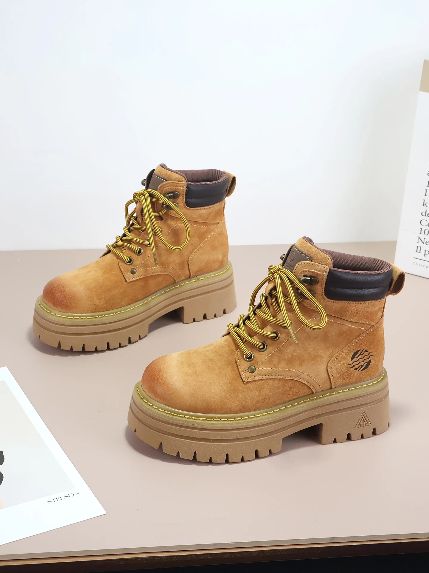 

Genuine Leather Boots Women's Retro Briti Sle Thi Bot Outdoor ort Boots Fall Season New Arrival round Toe