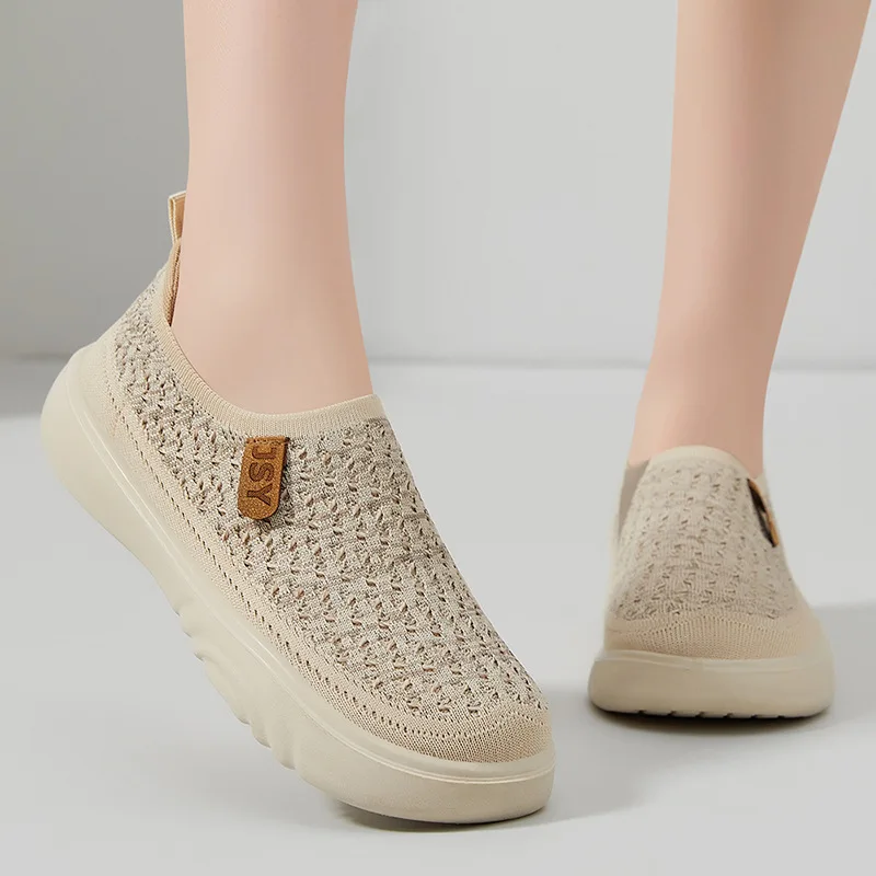 Spring Autumn Fly Knitting Beathable Slip On Flats Women Mesh Casual Soft Bottom Flat Shoes Woman travel Hiking Sports Shoes Mom