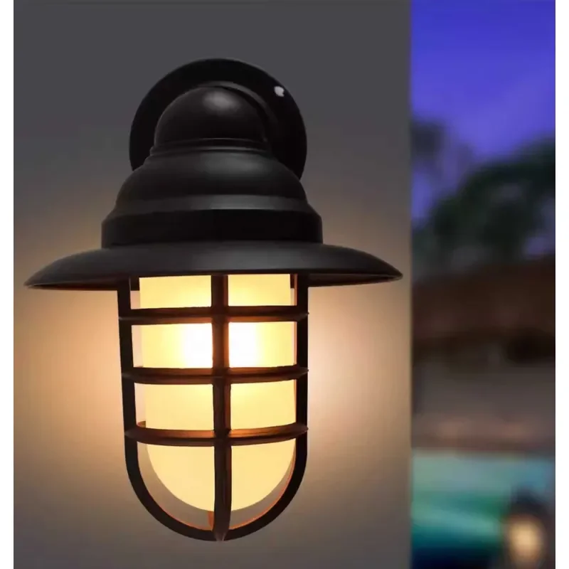 Wholesale Modern LED Waterproof Black Aluminum Cylinder/Square Outdoor Garden Wall Light with Polycarbonate Diffuser and E27
