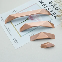 Moden Simple Cabinet Handles Champagine Gold Wardrobe Pulls Kitchen Cupboard Door Knobs Zinc Alloy Furniture Hardware