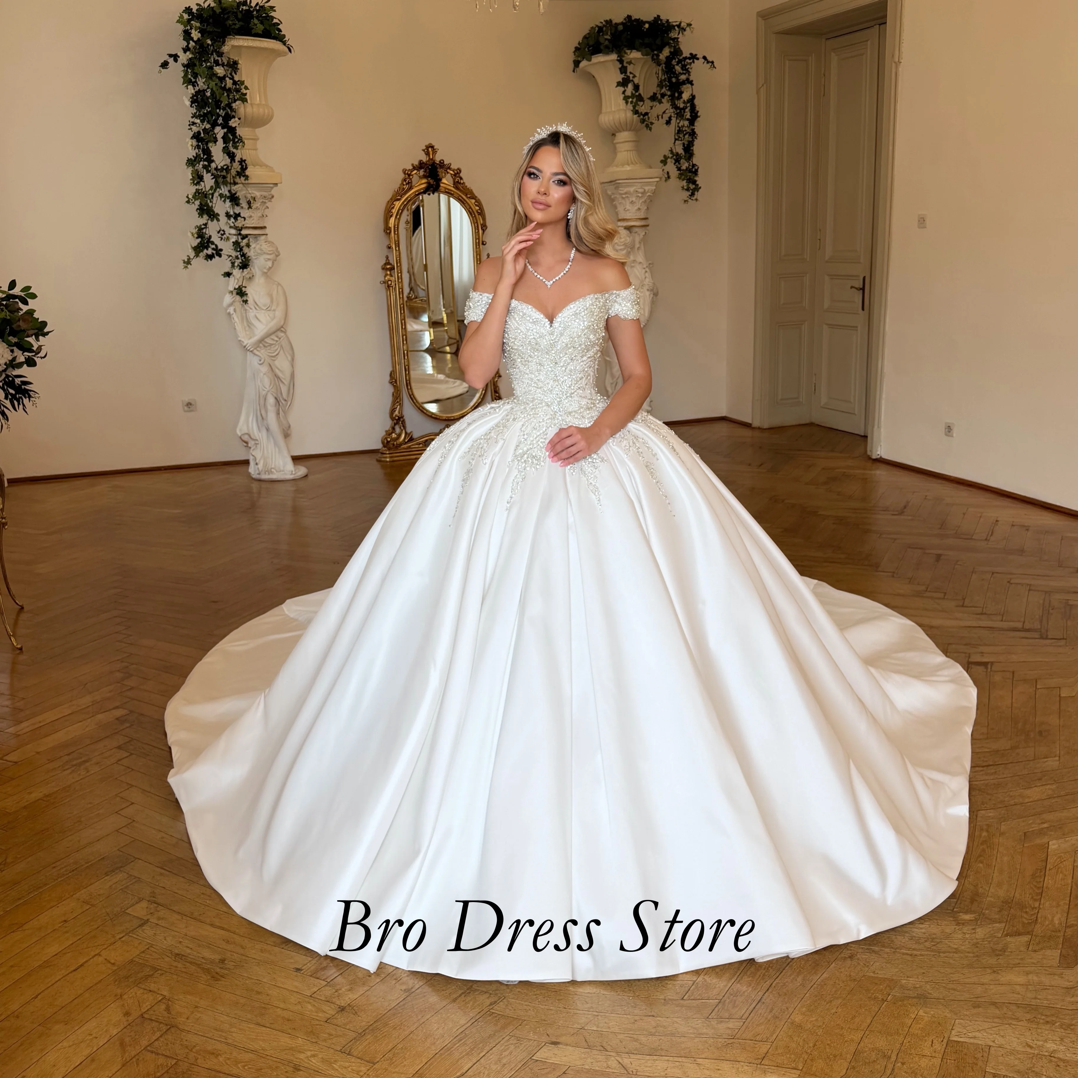 Customized  Luxury Sparkly Satin Wedding Dress Off Shoulder Princess Ball Gown Luxury Bridal Dress Long Train Vestido de Novia