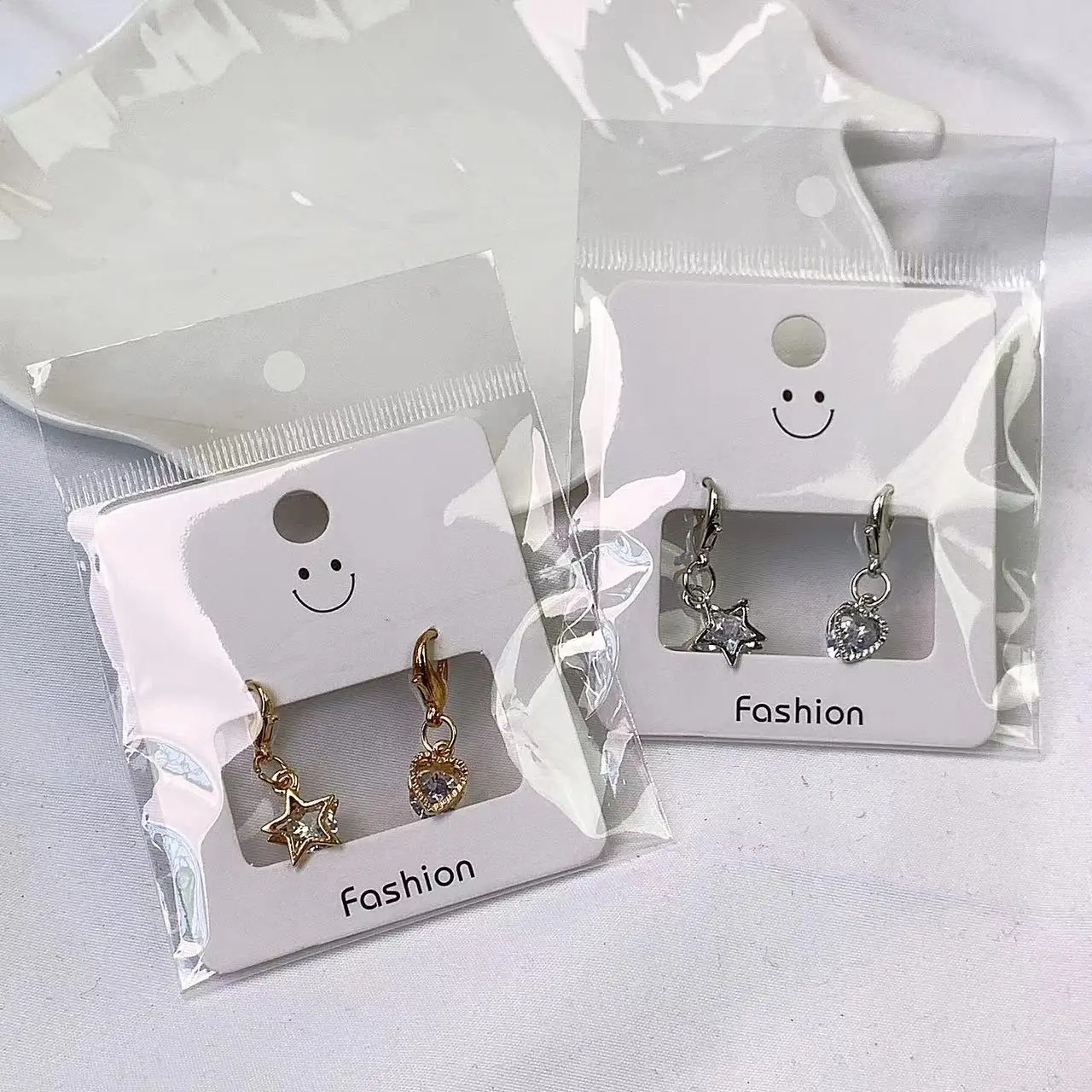 حار ولطيف الأحذية الرياضية اكسسوارات الاحذية قلادة نجمة الحب قلادة مجموعة بطاقة التعبئة والتغليف الدانتيل إكسسوارات أحذية