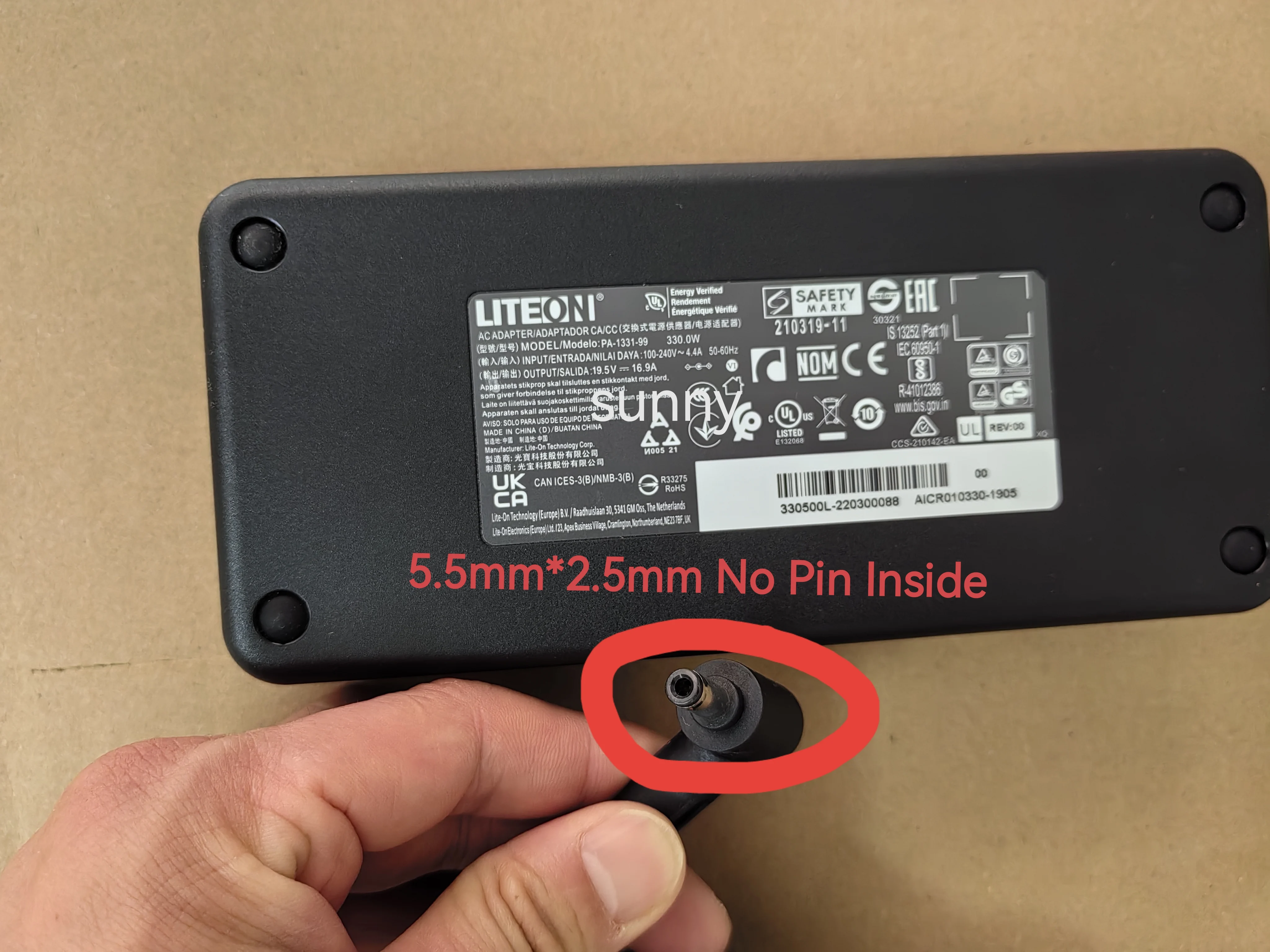 

Новый оригинальный адаптер переменного тока LITEON 19,5 В 16,9 А 330 Вт 5,5*2,5 мм 210319-11 PA-1331-99 для игрового ноутбука Eluktronics MECH-15 G3R