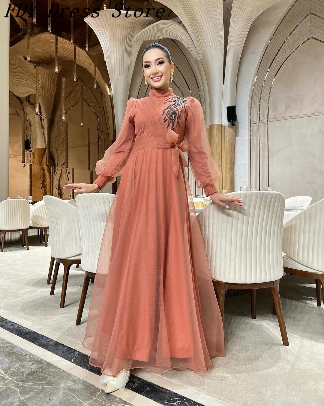 

Vintage Long Sleeves High Neck Evening Dresses Pleated Beadings Prom Dresses Floor Length Formal Party Dresses