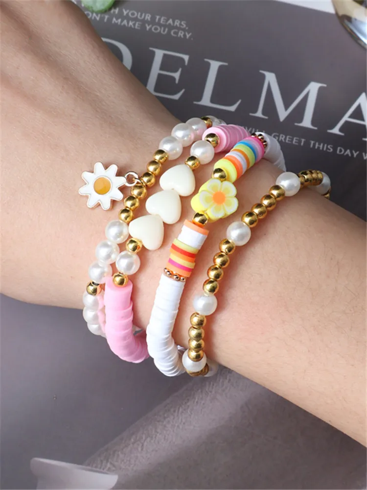 HI MAN 4 Pcs/Set White Flower Pendant Pearl Bead Soft Pottery Bracelet Bohemian Handmade Daily Occasion Popular Accessory