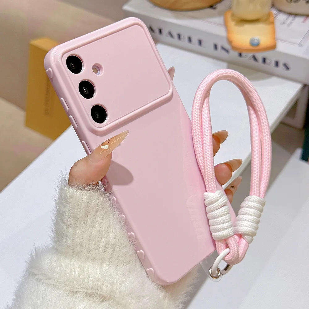 Etui na telefon z serduszkiem i smyczą do Samsung Galaxy A36 A56 5G A06 A07 A37 A57 A17 A26 A05 A15, miękka…