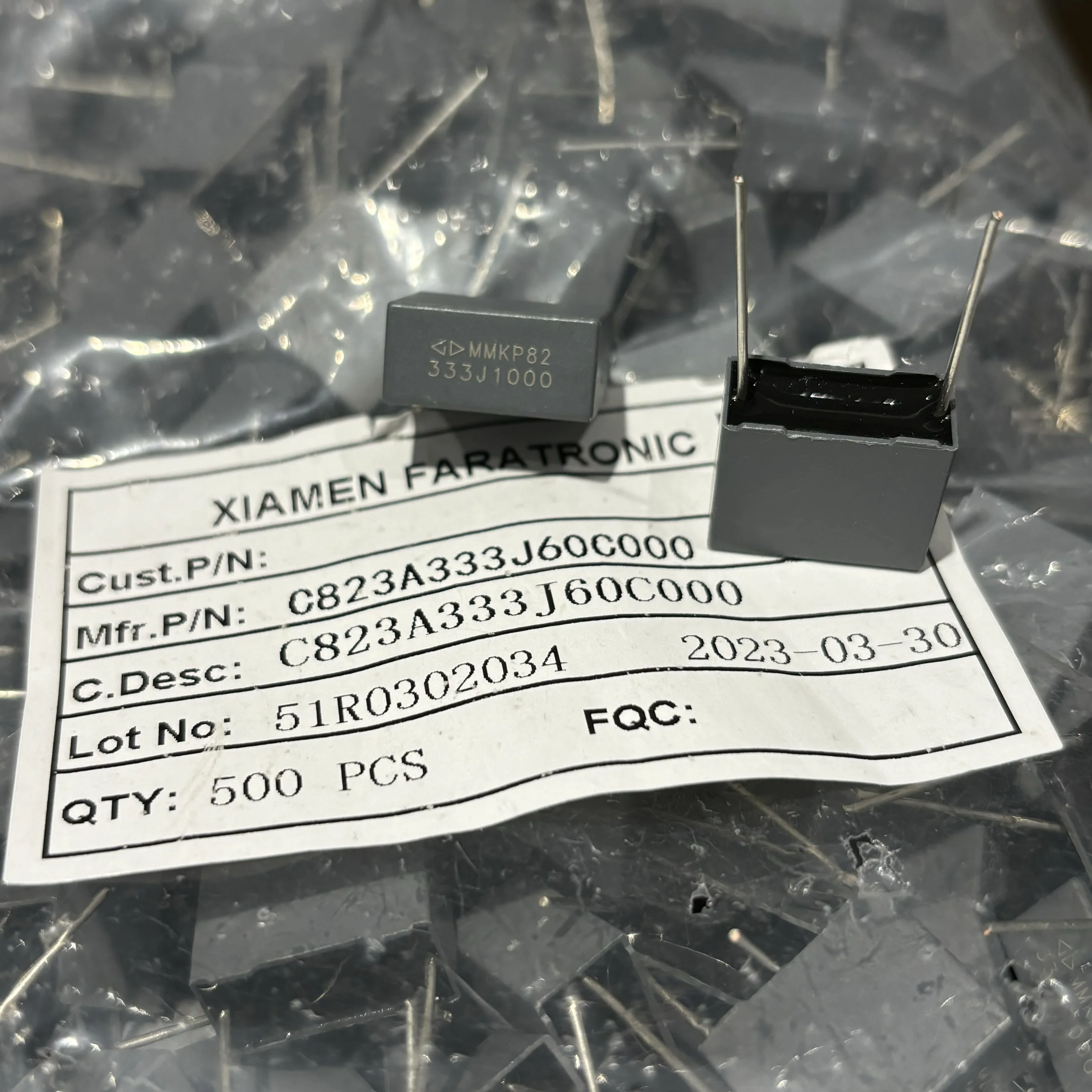

Farad correction capacitor MMKP82 1000V333J 0.033UF P=15MM film C823A333