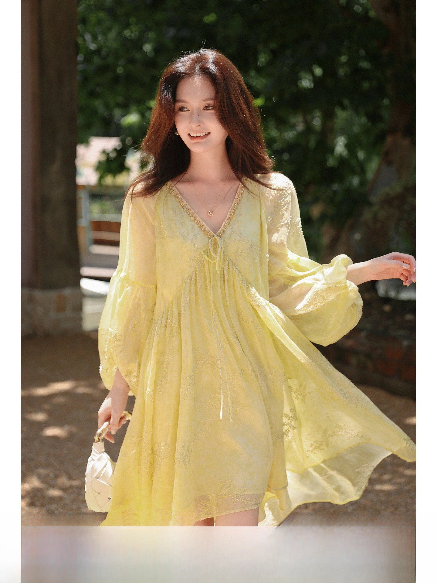 

Romantic Blooming Plum Fairy Atmosphere Lantern Sleeve Dress Women's V-neck Pleated A-line Skirt Long Sleeve Polyester Fiber