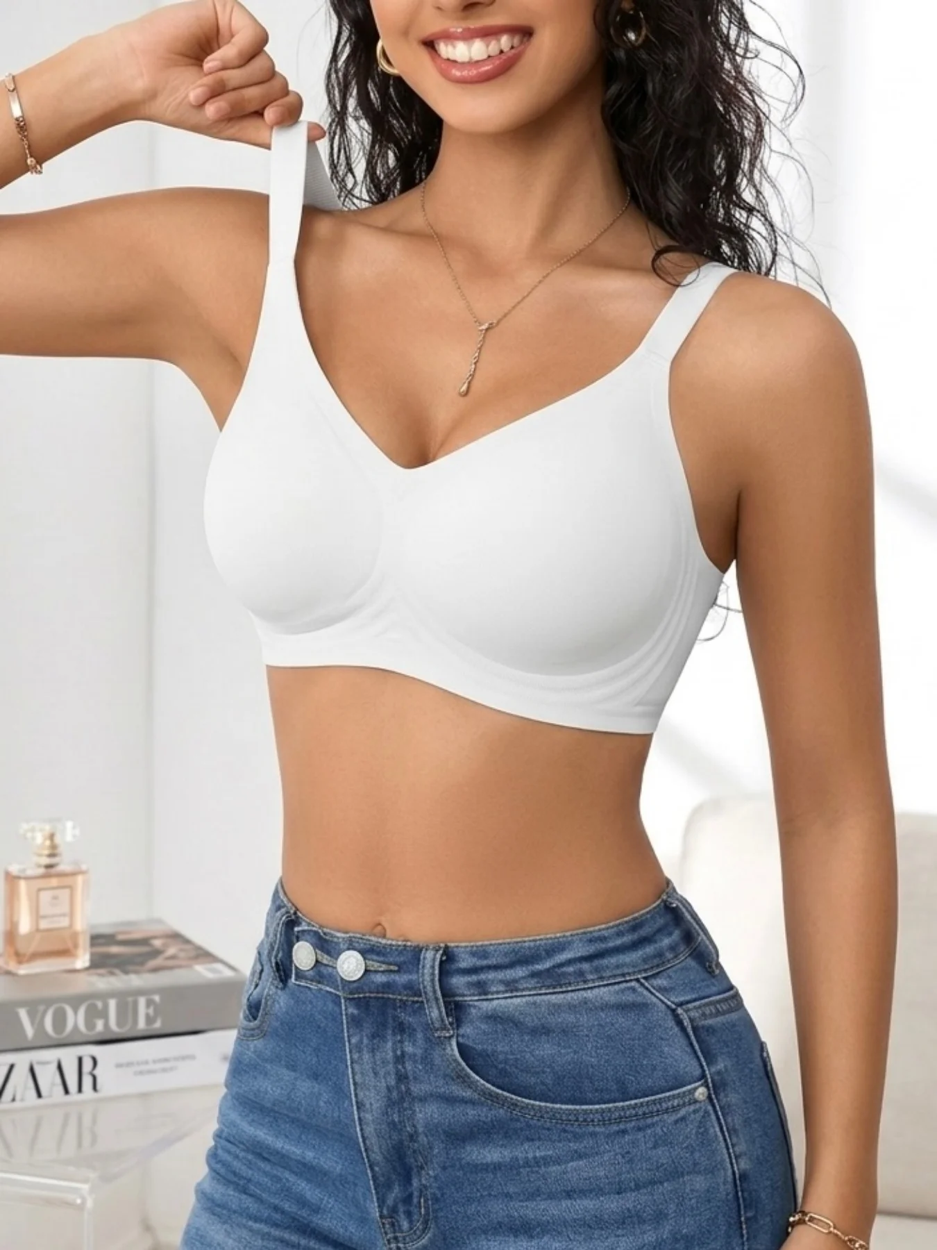 European seamless solid color sports bra, comfortable and sexy women's underwire and seamless underwear image 3