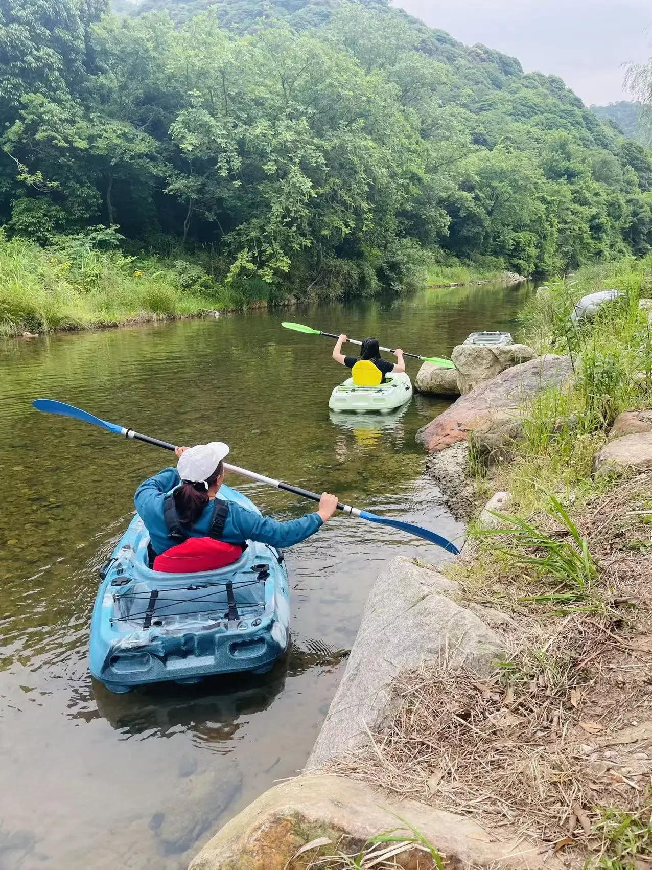 2 meters wide fishing boat single cockpit plastic kayak
