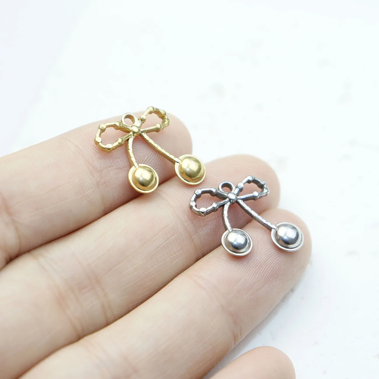 5pcs Casting Stainless Steel Fish Rhinestones Charms Pendant Jewelry Accessory DIY Necklace Earrings Bracelets Vacuum PVD Plate view 2