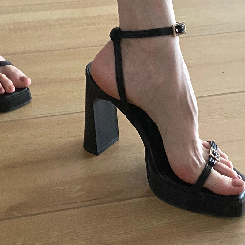 Women Super High Heels Sandals New Fashion Open Toe Buckle Strap Sandals Women Sexy Platform Sandals Elegant Party Wedding Pumps