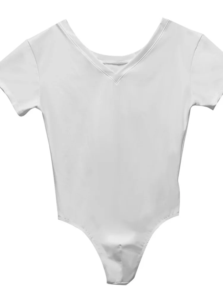 ชุดรอมเปอร์แขนสั้นคอวีสีทึบของผู้ชายสําหรับการเต้นรําบัลเล่ต์ การแสดงบนเวที ชุดบอดี้สูทฝึกซ้อม