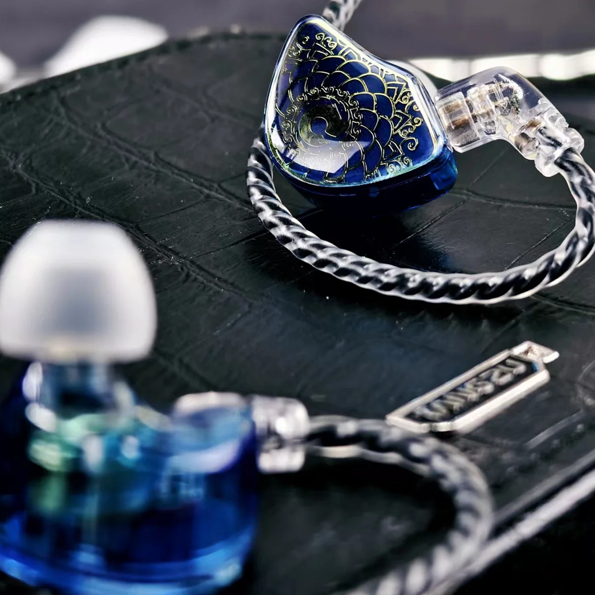 TANGZU WANER Headphone Zone Edition HiFi In Ear Monitors with Swappable Cable 2Pin Connector Microphone Audiophile Earbud