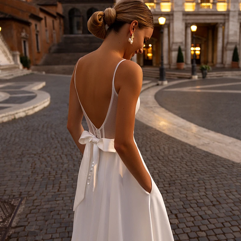 Spaghetti Straps White A-Line Wedding Dresses Satin Dress Sweep Train Backless Wedding Evening Prom Gowns Custom Size