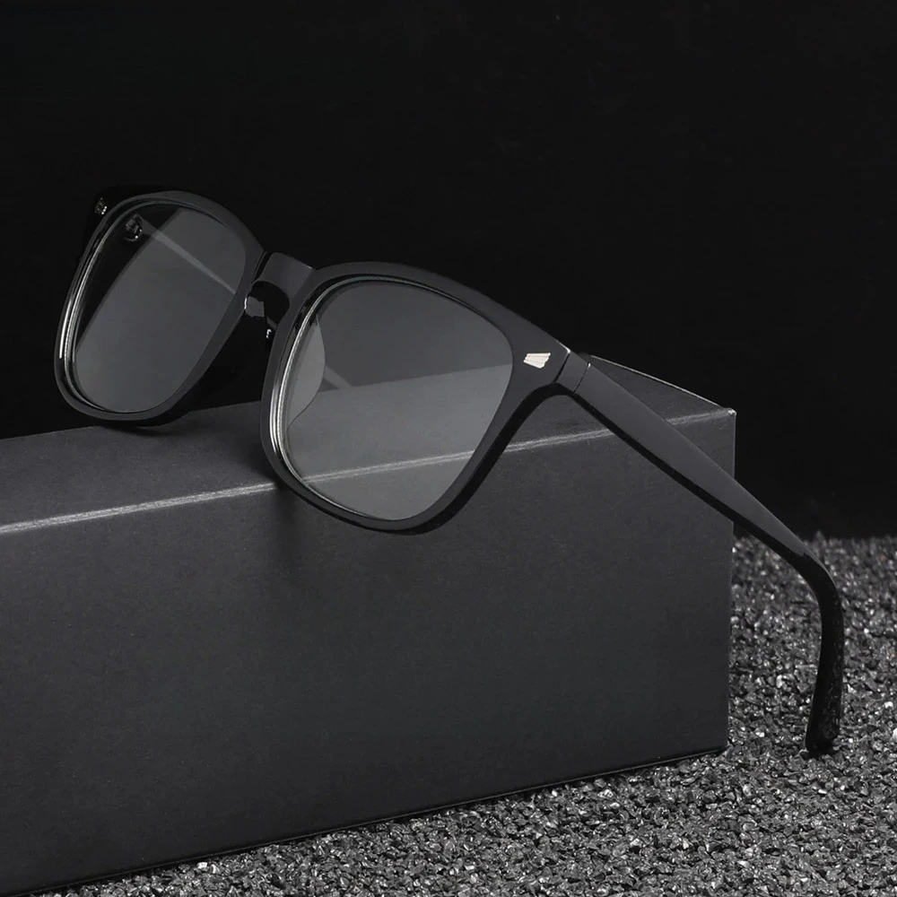 Classic Square Men's and Women's Fashionable Anti Blue Light Glasses Suitable for Daily Wear image 3
