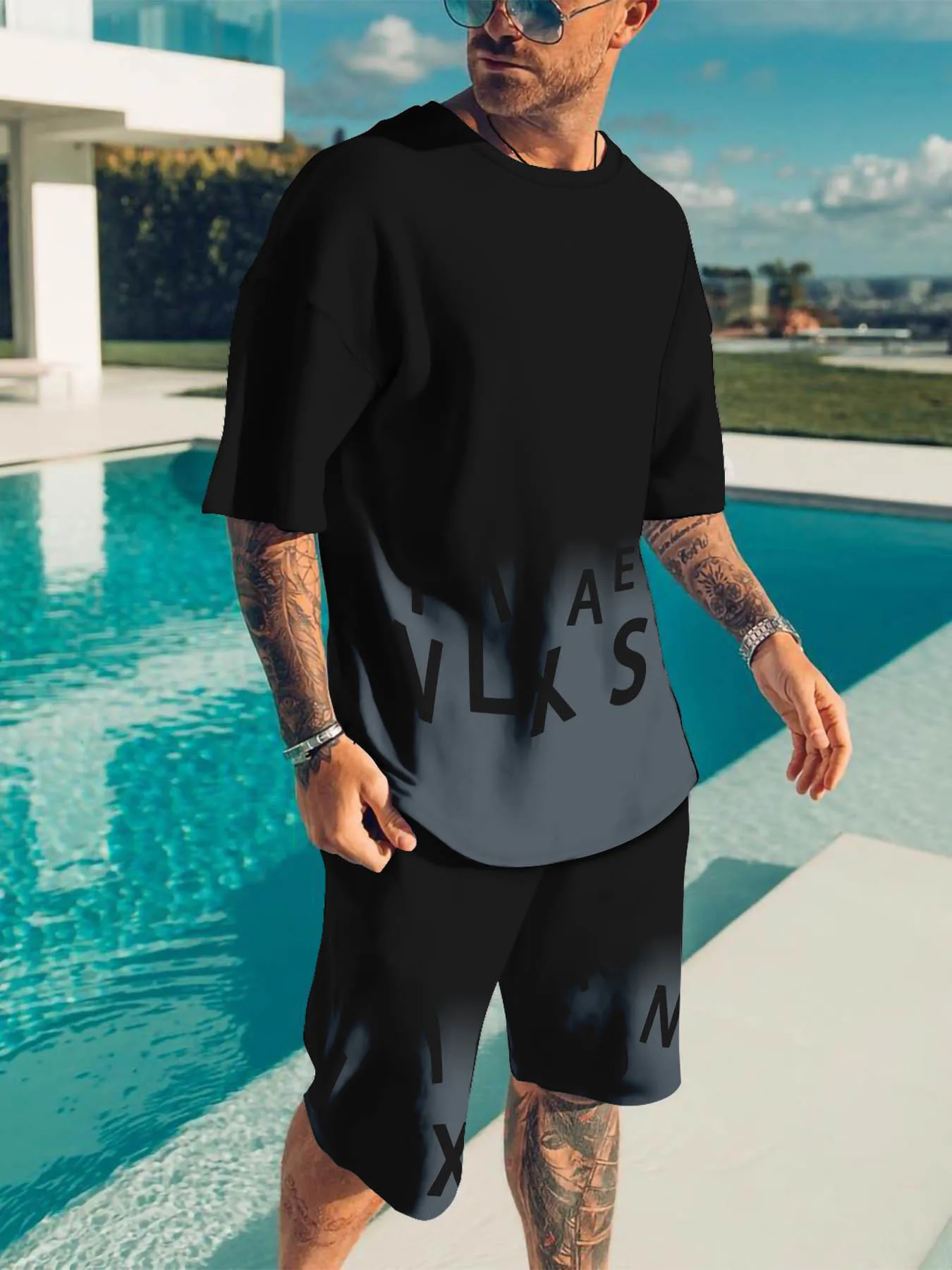 Modisches neues Herren-Sommer-Set mit Buchstaben-Farbverlaufsdruck, bequem, atmungsaktiv, Rundhals-T-Shirt, Shorts, Outdoor-Freizeitkleidung