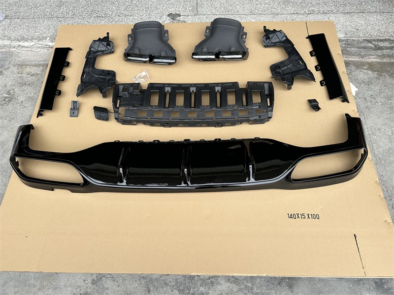 Diffuseur Arrière Mercedes Classe E Coupé W238 2016-2021 - 2 Pièces Garniture Becquet Noire Brillante