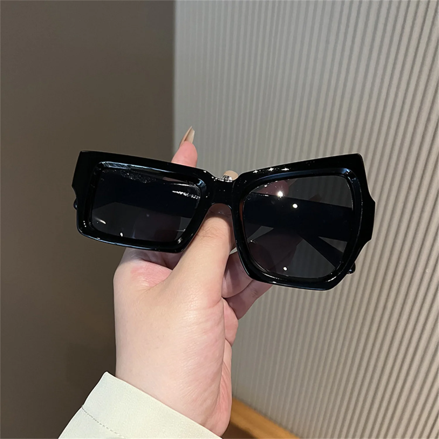 

Fashion Irregular Square Sunglasses Funny Party Asymmetrical Sun Glasses Men Brand Designer Personality Black