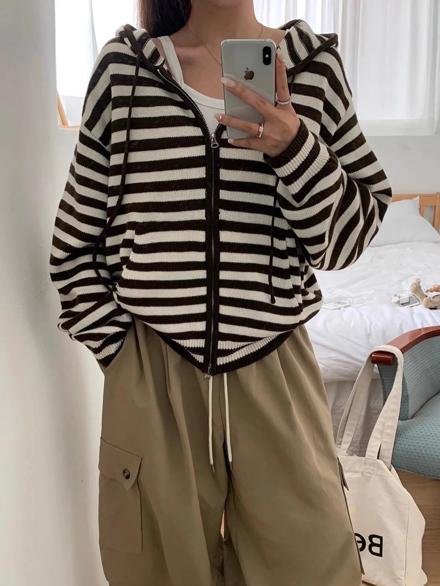 レディース ルーズフィット ストライプ ジップニット カーディガン 秋冬新作 スレ 快適な着心地 カジュアル ウィンド 女性用 ロングスリーブ...