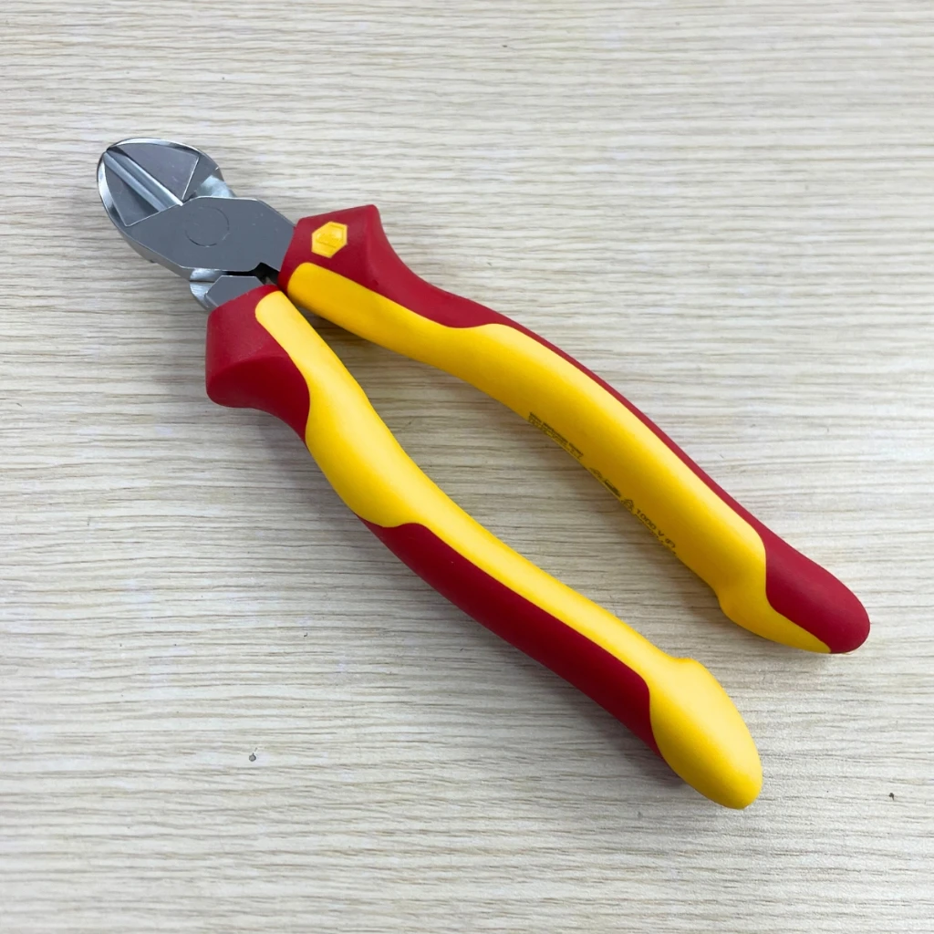 

Wiha 43335 160mmInsulated cutting pliers 1000v Wiha 43340 Germany 180mm - Genuine product | HCTOOLSVN