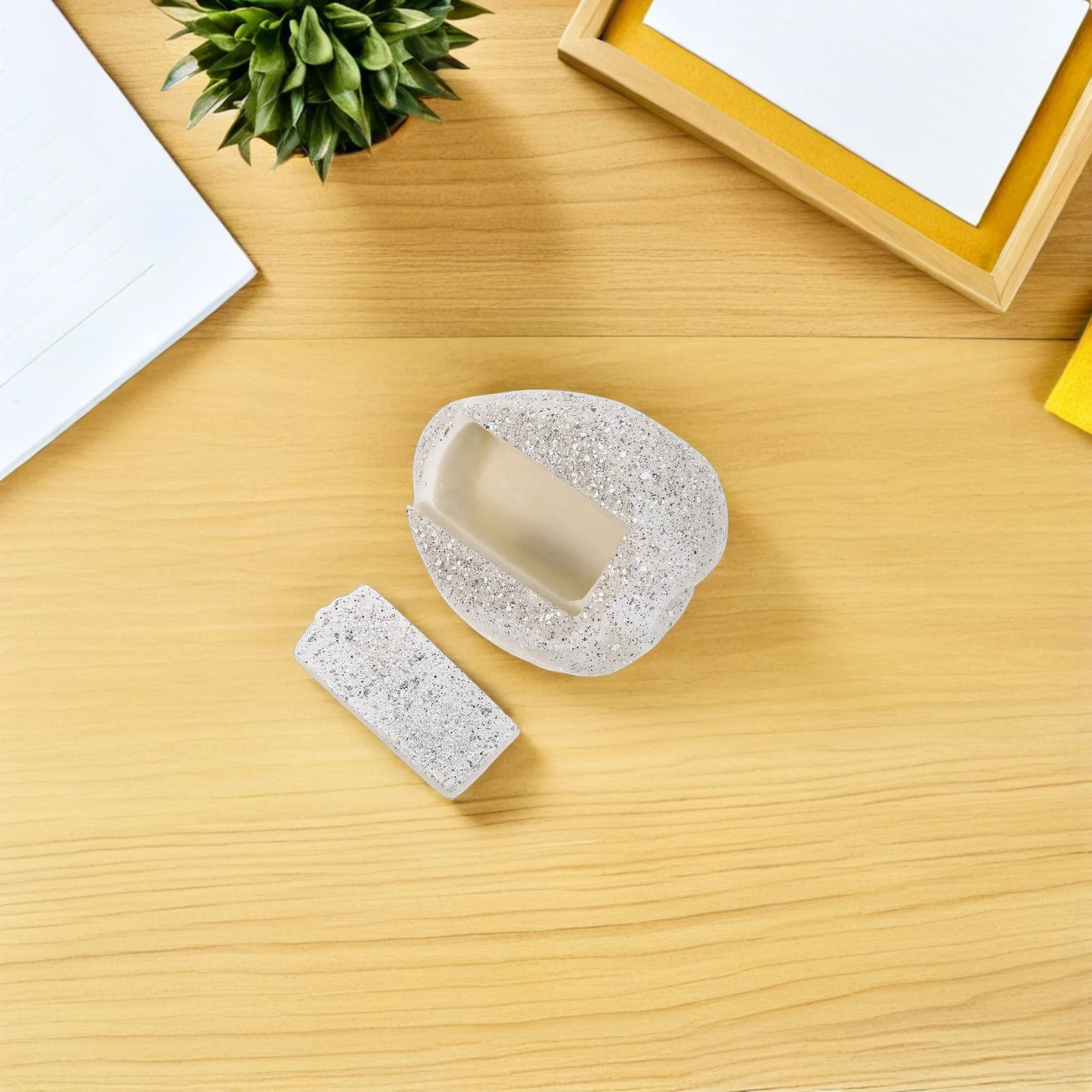 Fake Rock Key Hider Outdoor Simulated Stone Resin Box Weatherproof Hide-A- Yard Patio Secure Storage