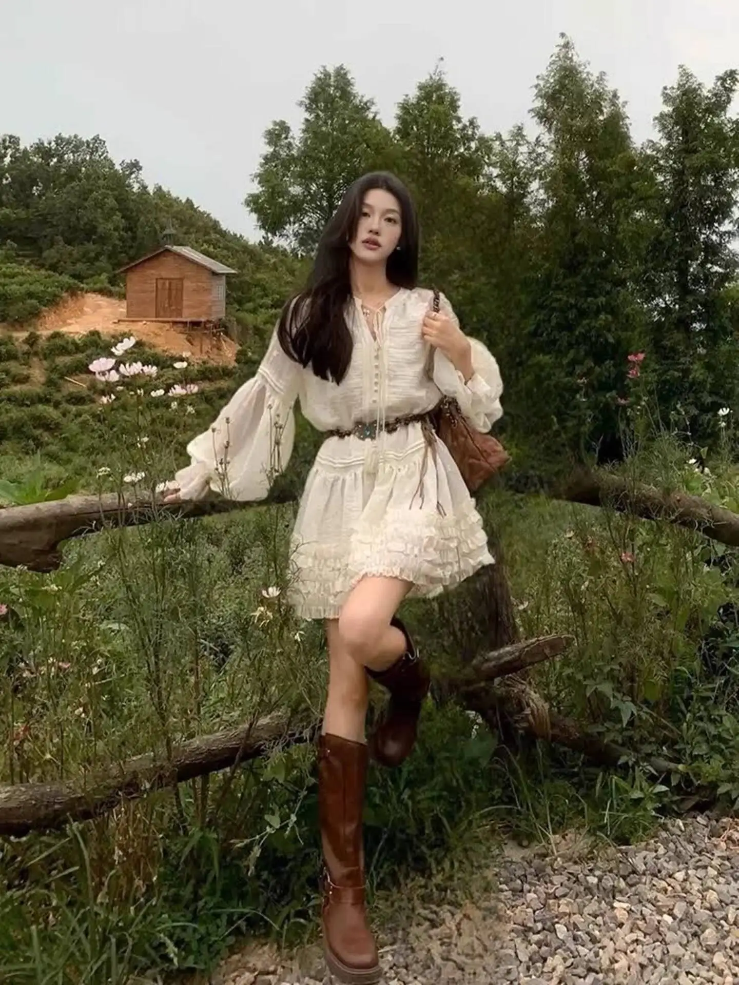 

Lantern Sleeve Short Dress for Women Autumn Ambience Outfit Elegant Waist Cinching Slim Style