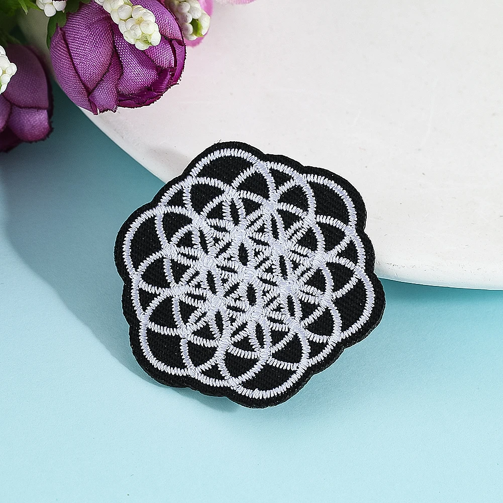 

2Pcs Embroidery Flower of life iron on Math Geometry Sign DIY Apparel Sewing Supplies Badge scrapbook accessories