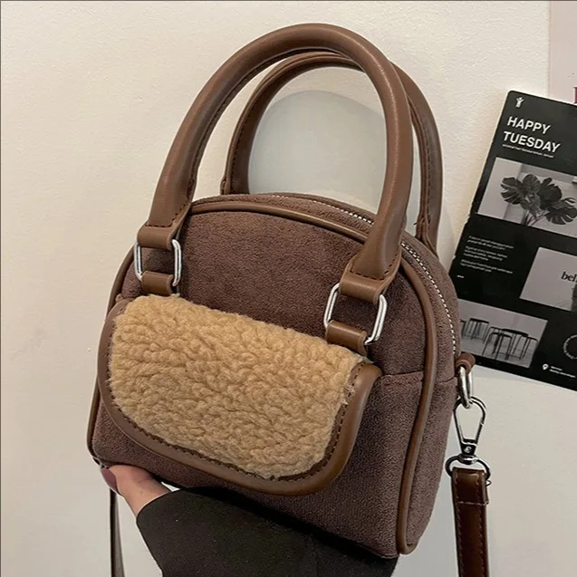 Foreign Deerskin Fleece Portable Bowling Bag Women's 2025 New Versatile Fashion Plush Bag Casual Shoulder Messenger Bag