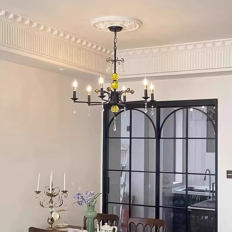 

French style, medieval, Southern style homestay, living room, retro style headlights, bedroom, dining room, crystal chandelier