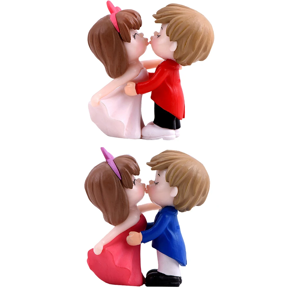 

2 Pcs Kissing Couple Ornaments Smooth Surface Plastic Material Wedding Decor Dashboard Ornament Couples Cake Topper Decoration