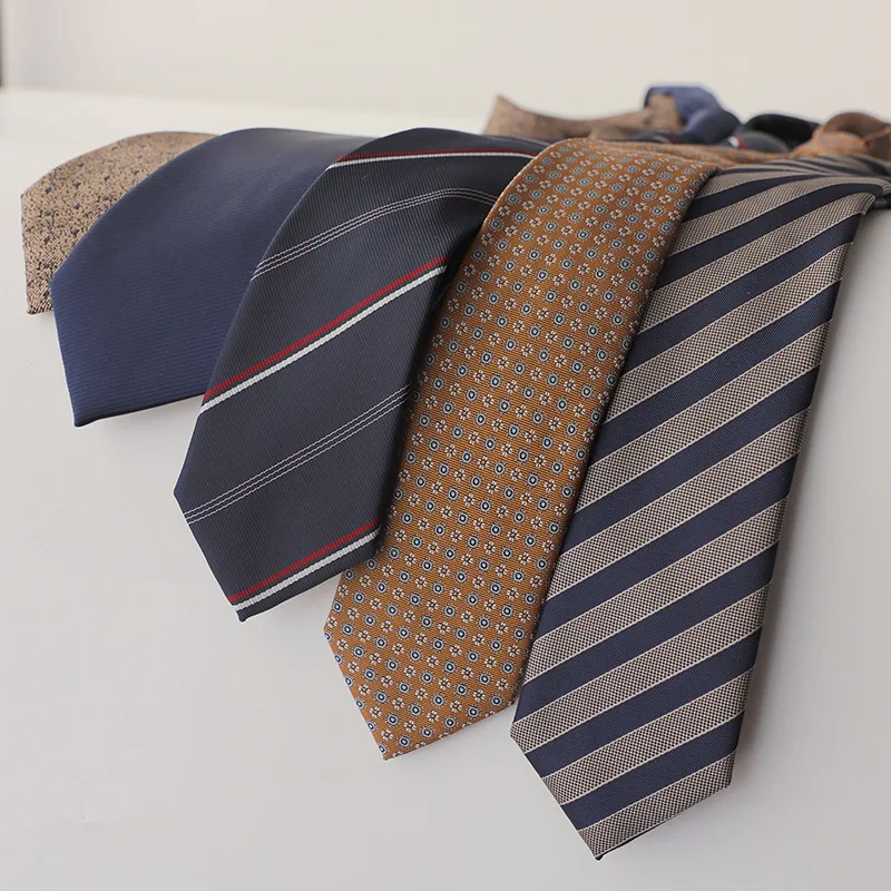 Vintage Light Luxury 7CM Formal Suit Necktie Hand‑Tied Elegant Men Business Accessory For Office, Interview And Formal Occasions