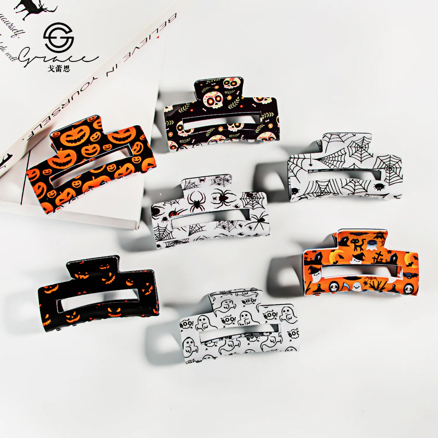 

Women's Ghost Pumpkin Hairpin Ghost Face Halloween Grab Funny And Joyful Hairpin Spider Web Side Clip Decorations For Cool Girls