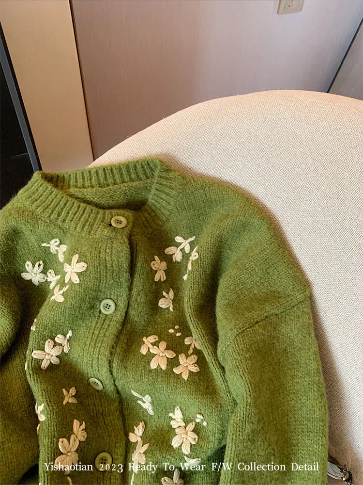 American Vintage Cozy Cardigan Bohemian Flower Embroidery Autumn Winter Prairie Chic Sweater Green Cashmere Top 2000s Aesthetic