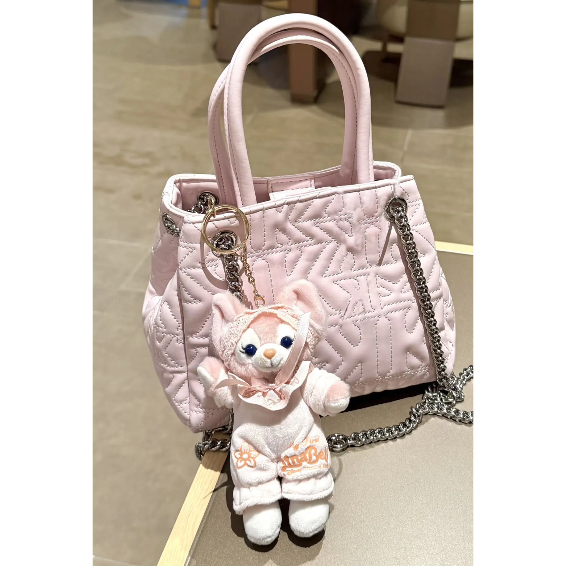 Pink Diamond Pattern Chain Handbag Embroidered Shoulder Crossbody Bag for Commuting Women's Fashion Luxury Style Handbag