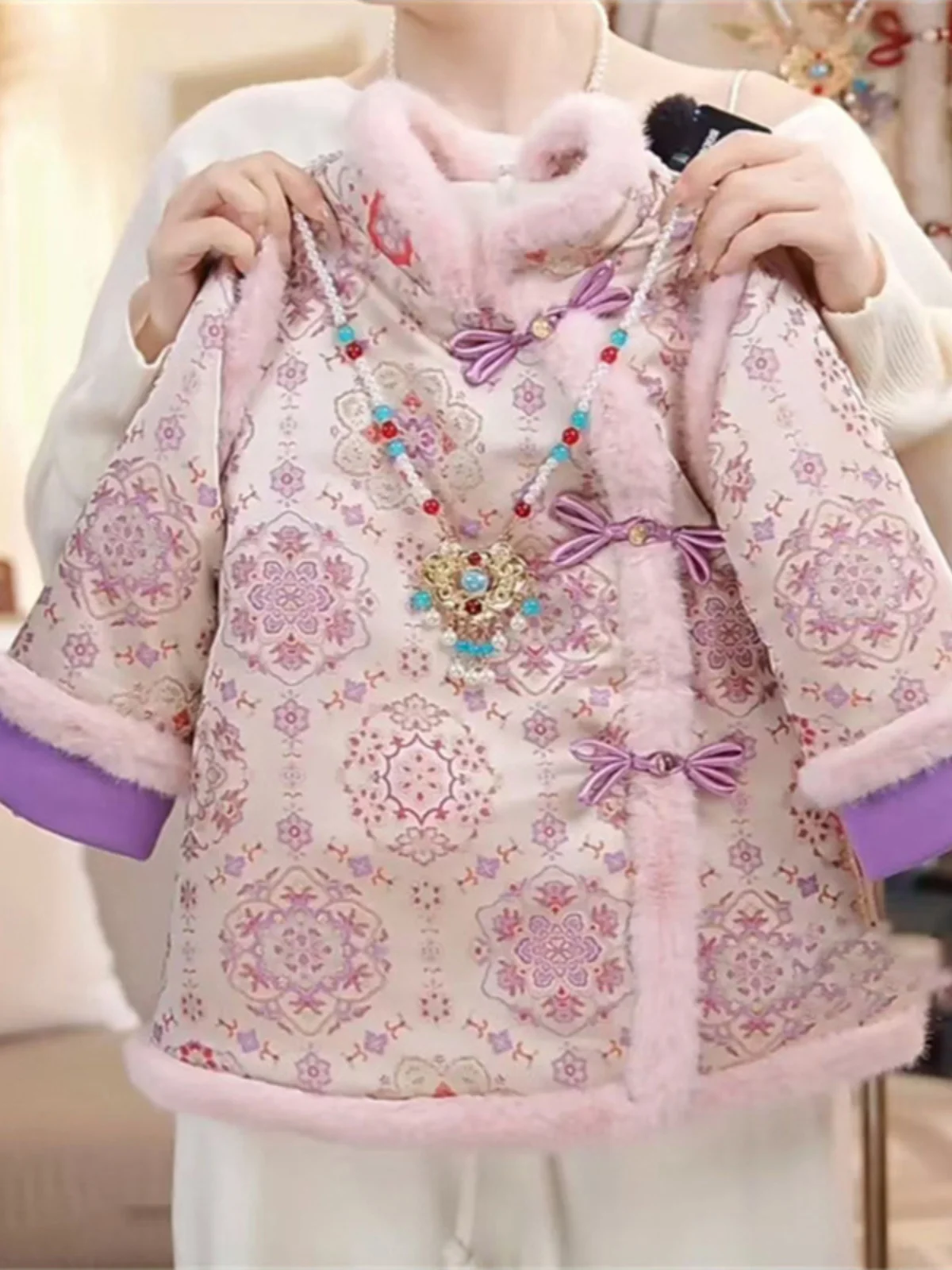 女の子の新年の伝統的な中国のスレ・フロ・コート・ド・リ（Fce）冬2025年スレ・ド・ベビーガール服