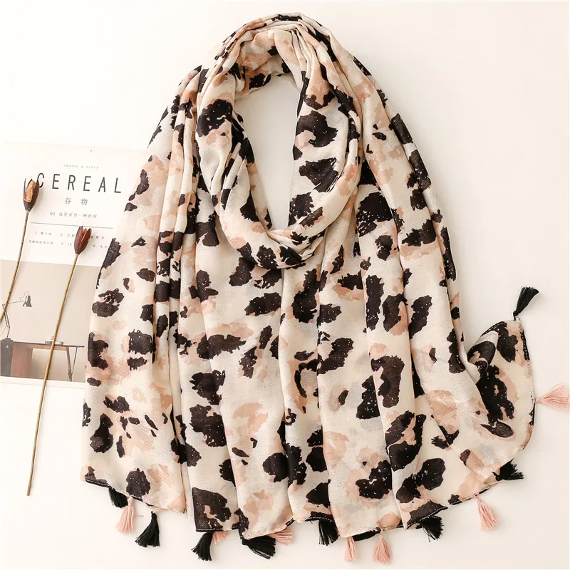 Europe And The United States Fashion New Cotton Cotton Feel Scarf Silk Gold Powder Little Leopard Fringe Travel Shawl Female