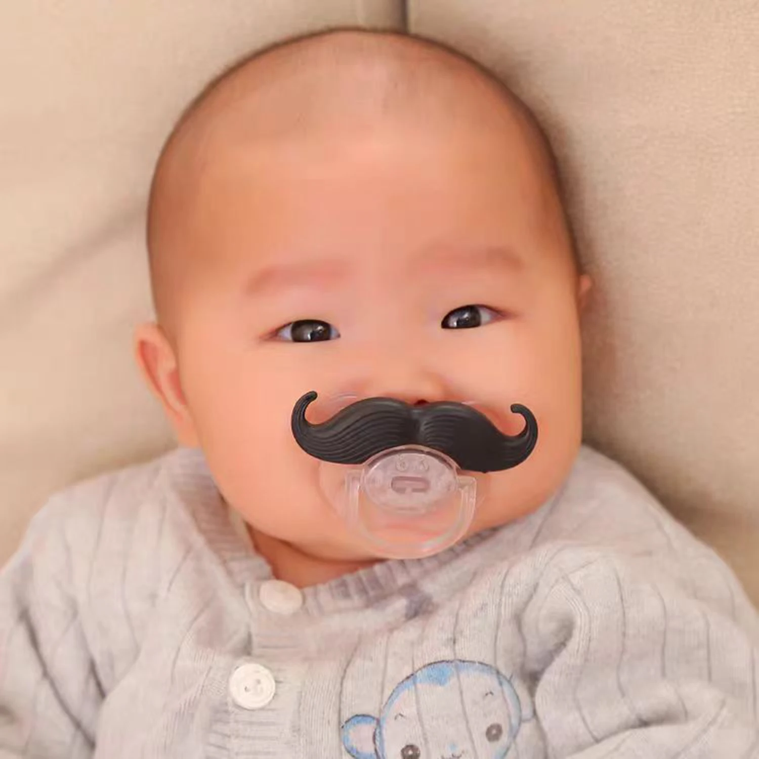 0-36 months old quirky curly beard baby pacifier with pull tab, with lid but no chain, making parenting more joyful