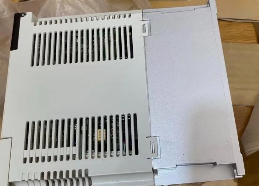 Brand New Original MR-J2S-70A MR-J2S-100A MR-J2S-200A  MR-J2S-500A  HC-SFS102K HC-SFS102 Fast Delivery