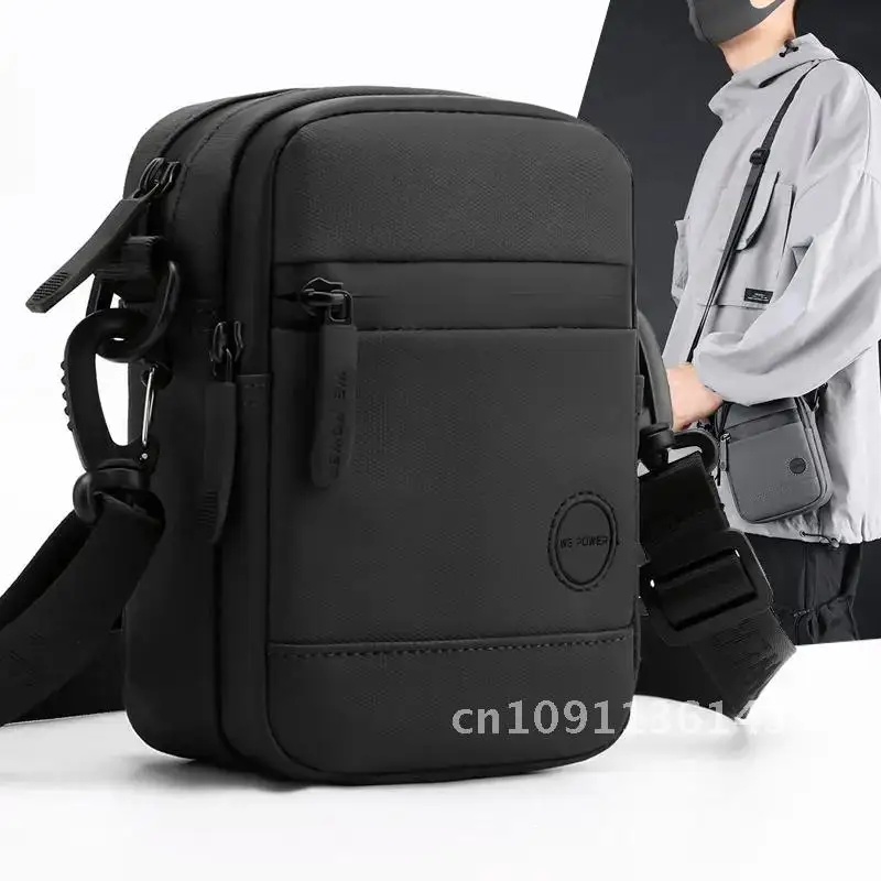 

Casual Outdoor Men Single Shoulder Crossbody Bag Luxury Fashion Nylon Bag Fanny Jack Pack Chest Travel Headphone USB Mini