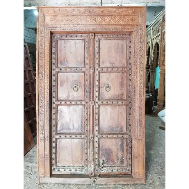 Porta chinesa tradicional, dianteira