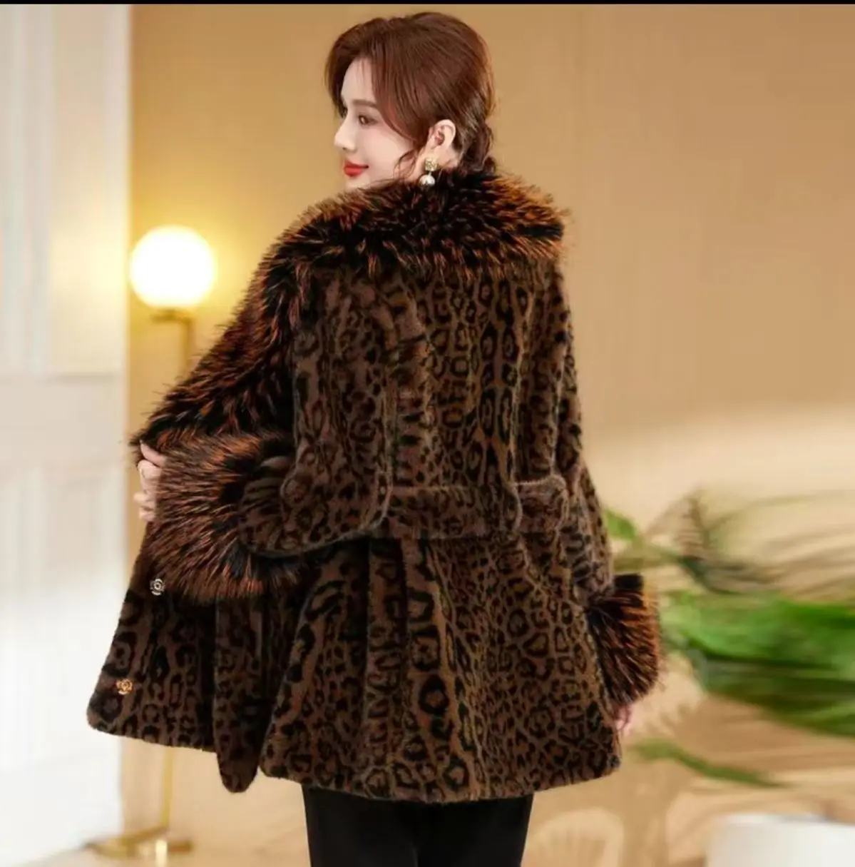 Autumn Winter New 2026 New Leopard Print Fur Jacket Outwear Women's Overcoat Mid-Length Loose Warm Mao Mao Collar Parker Coat