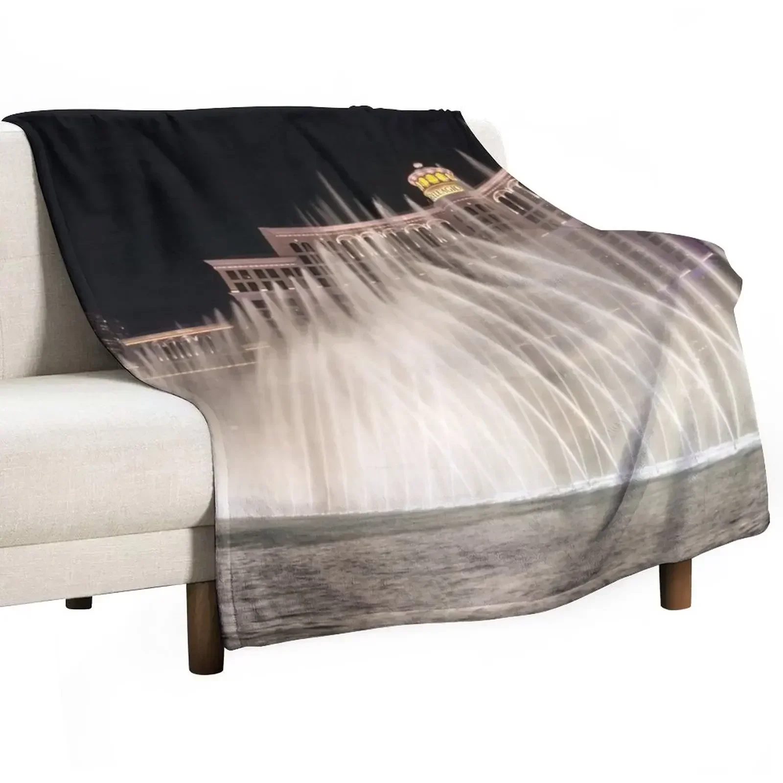 Splendiferous Las Vegas Fountains - Bellagio Behind a Curtain of Water Throw Blanket Heavy Polar Cute Plaid Blankets